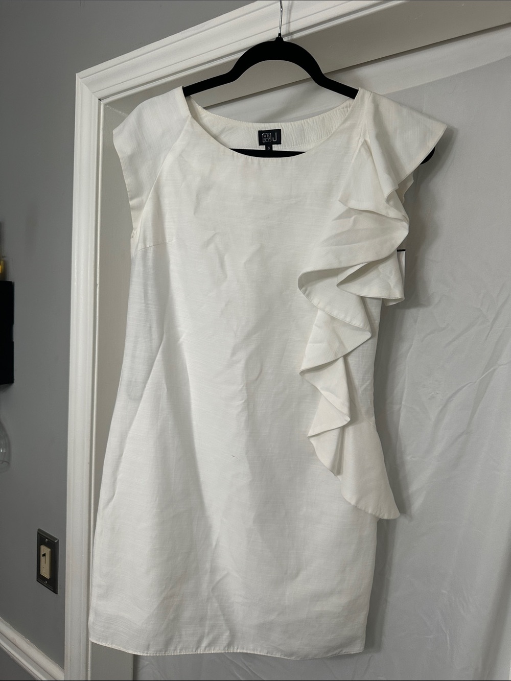 Very J White Ruffle Sheath Dress